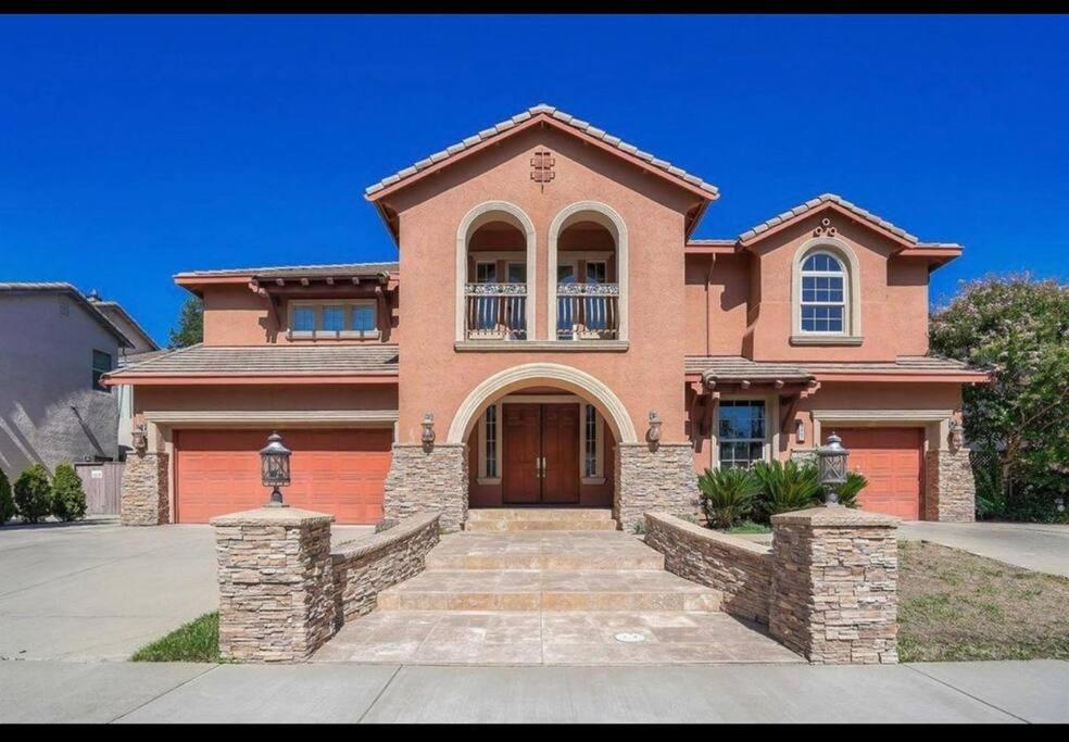 엘크그루브 Luxury Mansion House 빌라 외부 사진